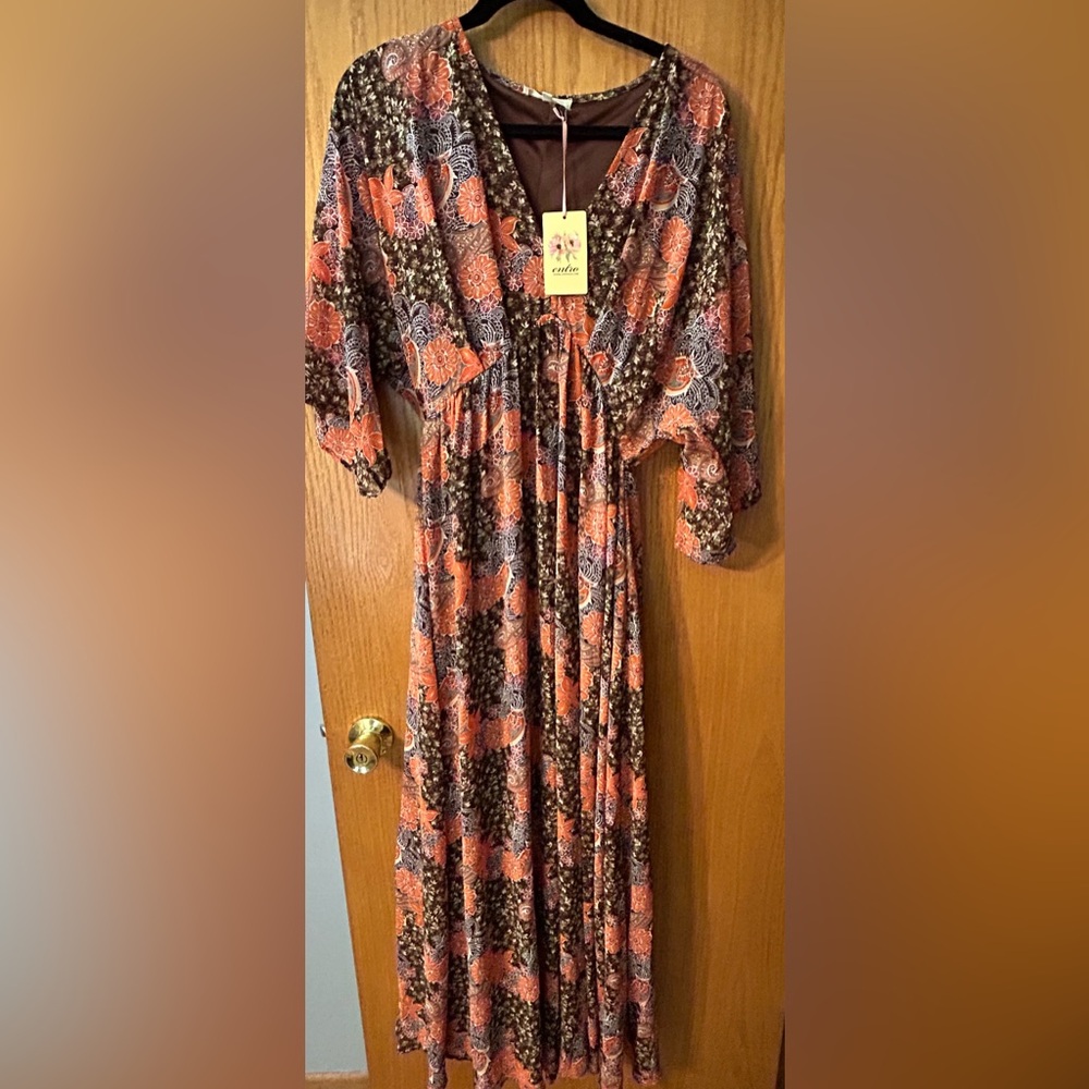entro Rust Brown Floral Maxi Dress